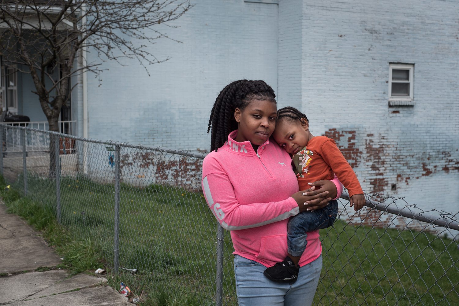 lounge Diverse varer cerebrum Dezmaire gave birth in eighth grade. As a teen mom in Pittsburgh, she's  fighting to beat the odds and graduate. | I am a black girl and...